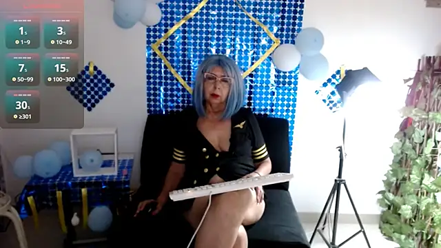 Snapshot of ruth_blue21 chatting on 10-07-25, 04:09 ruth blue21 online show from 10-07-25, 04:09