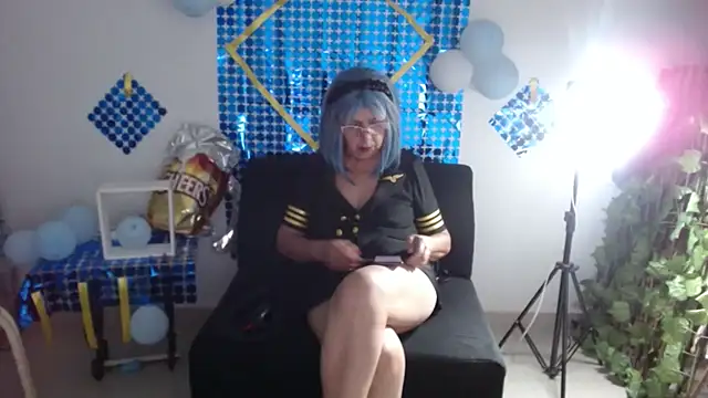 Snapshot of ruth_blue21 chatting on 10-16-25, 03:29 ruth blue21 online show from 10-16-25, 03:29