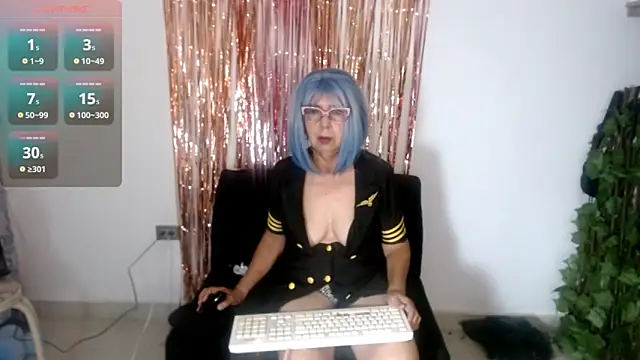 Snapshot of ruth_blue21 chatting on 11-12-25, 02:12 ruth blue21 online show from 11-12-25, 02:12