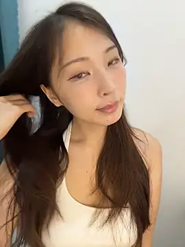 Snapshot of SkylerMoon chatting on 05-15-26, 02:29 SkylerMoon online show from 05-15-26, 02:29