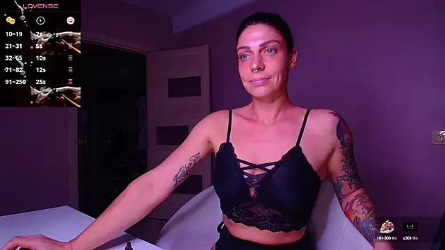 Simona Moonshine online show from 09-15-25, 05:57