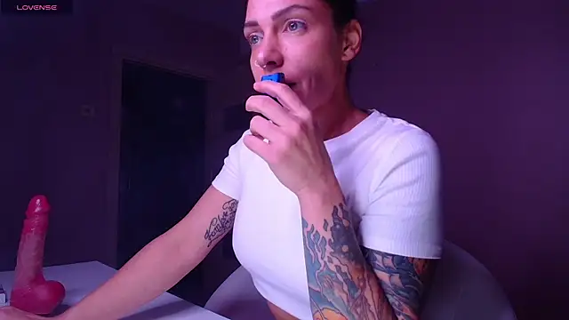 Simona Moonshine online show from 09-24-25, 07:17