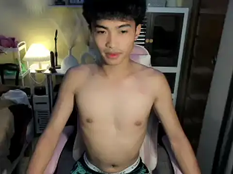 Snapshot of yourhotpinoy chatting on 09-17-25, 10:17 yourhotpinoy online show from 09-17-25, 10:17