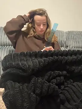 SeccySerena online show from 10-24-25, 02:24