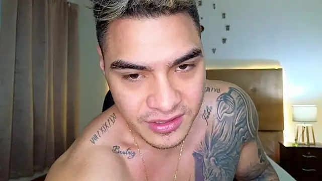 Steven Velez online show from 10-20-25, 12:44