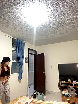 Sallem Pink online show from 09-09-25, 11:43