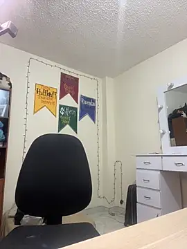 Sallem Pink online show from 10-01-25, 11:38