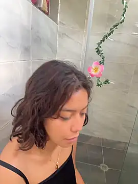 Snapshot of TamaraMera chatting on 06-30-26, 04:30 TamaraMera online show from 06-30-26, 04:30