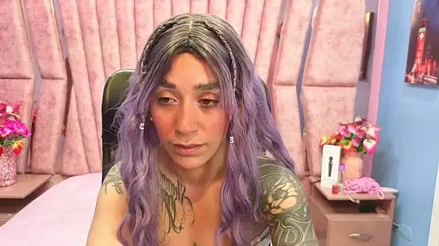 Snapshot of Stacey_Lee_ chatting on 09-16-25, 07:15 Stacey Lee online show from 09-16-25, 07:15