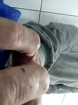 Pilantra12345 online show from 10-22-25, 10:09