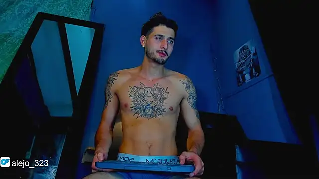 alejo  323   online show from 01-11-26, 03:11