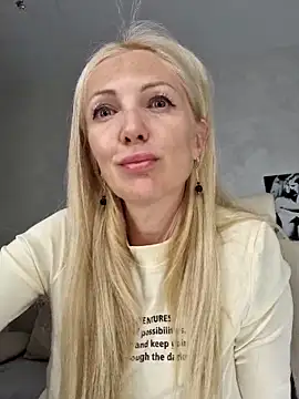 Monna online show from 02-22-25, 02:19