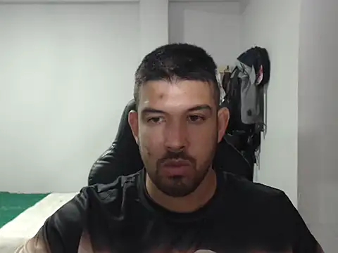 Axel11113 online show from 11-03-25, 04:14