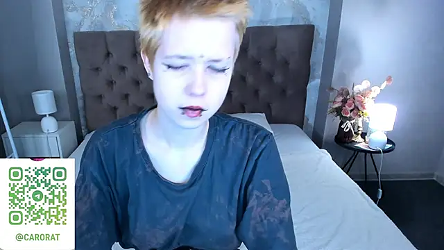 CarolineRichter online show from 09-11-25, 02:22