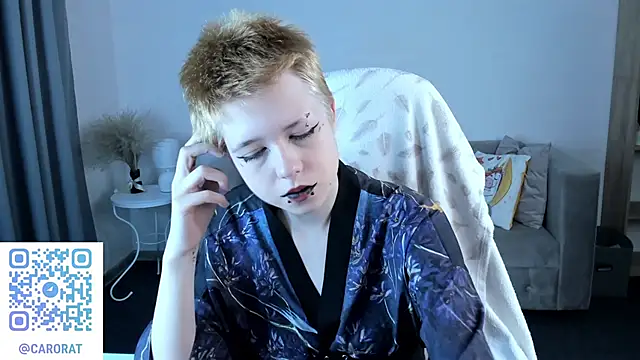 CarolineRichter online show from 09-19-25, 02:02