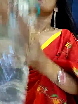 Snapshot of priya_26 chatting on 09-27-25, 01:54 priya 26 online show from 09-27-25, 01:54