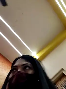 Snapshot of priya_26 chatting on 10-01-25, 12:27 priya 26 online show from 10-01-25, 12:27