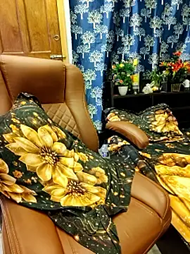 priya 26 online show from 05-11-26, 02:45