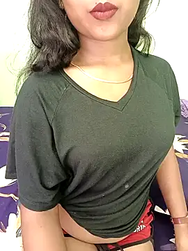 Snapshot of Puja-baby chatting on 09-10-25, 05:02 Puja-baby online show from 09-10-25, 05:02
