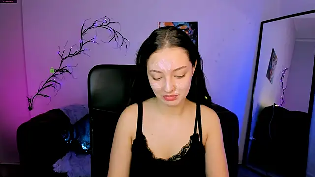 Snapshot of eva_smiith_ chatting on 11-07-25, 06:46 eva smiith online show from 11-07-25, 06:46