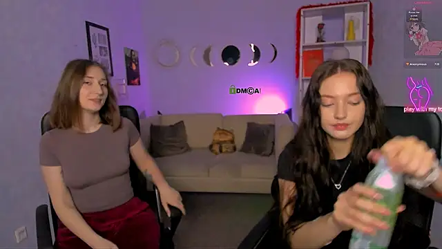 eva smiith  online show from 05-18-26, 05:57