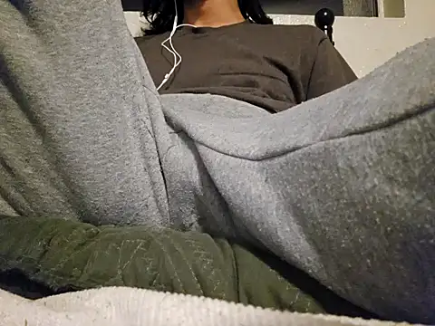 Nicks9inches online show from 09-16-25, 08:15