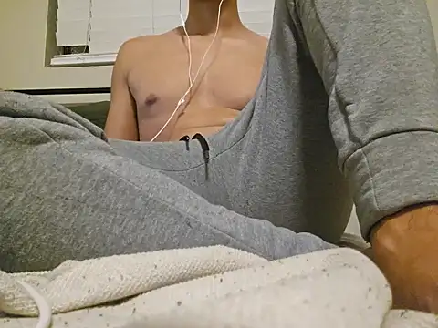 Nicks9inches online show from 09-17-25, 12:07