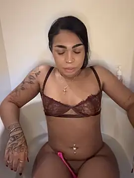 Snapshot of azaraxxxamor chatting on 11-08-25, 08:25 azaraxxxamor online show from 11-08-25, 08:25