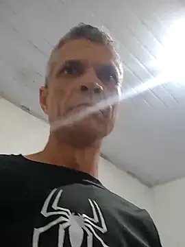 BrenoAvelar online show from 05-09-26, 02:17