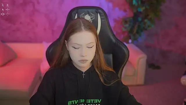 Esmie Smile online show from 09-13-25, 02:28