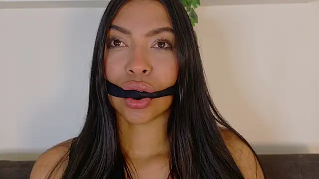 RiriiBrunette   online show from 04-30-26, 08:57