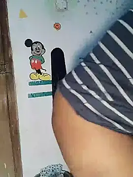 Snapshot of samadi18 chatting on 03-29-26, 05:35 samadi18 online show from 03-29-26, 05:35