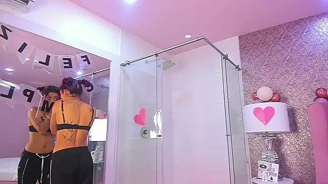 Snapshot of amber_sparkle chatting on 03-09-26, 12:42 amber sparkle online show from 03-09-26, 12:42