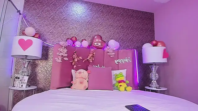 Snapshot of amber_sparkle chatting on 03-10-26, 12:32 amber sparkle online show from 03-10-26, 12:32