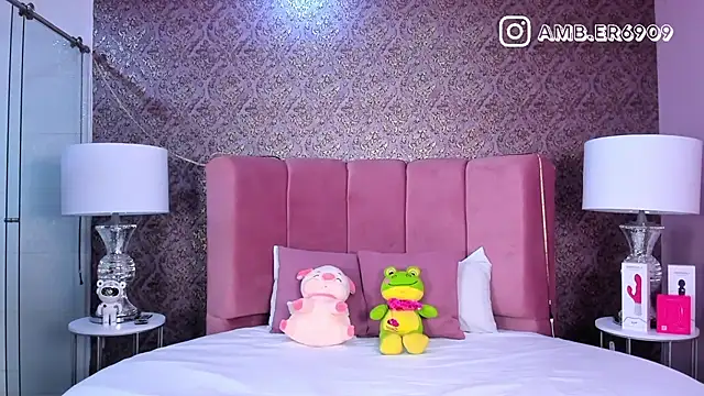 Snapshot of amber_sparkle chatting on 03-27-26, 12:38 amber sparkle online show from 03-27-26, 12:38