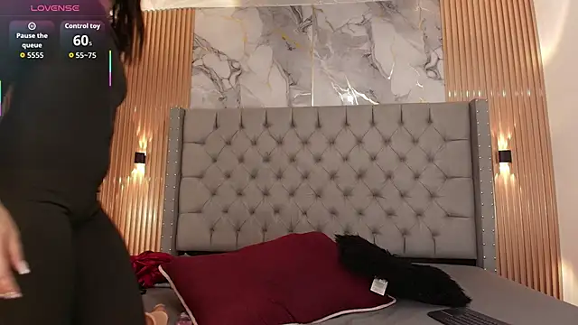 AlyaThompson online show from 11-09-25, 04:11