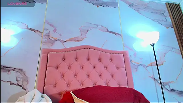 AlyaThompson online show from 02-28-26, 04:13