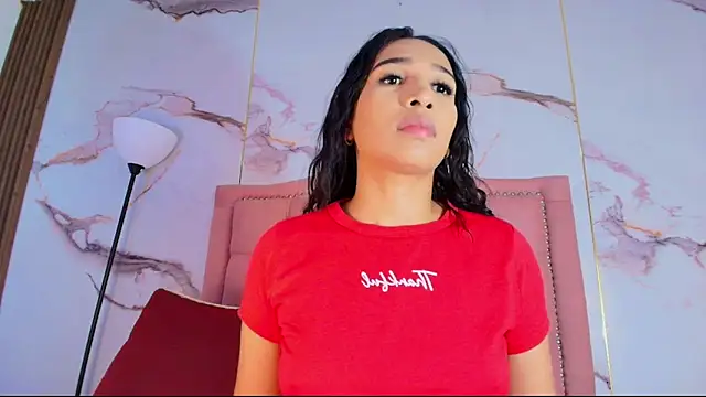 AlyaThompson online show from 06-12-26, 03:49