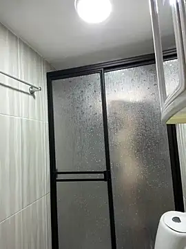 Snapshot of MarilynSmith01 chatting on 03-26-26, 02:33 MarilynSmith01 online show from 03-26-26, 02:33