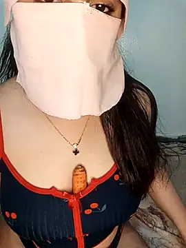 Queen-15 online show from 10-13-25, 11:27