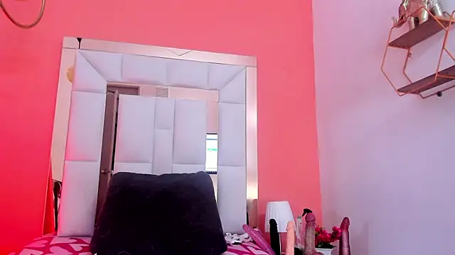 Horny ebonys online show from 11-05-25, 07:58