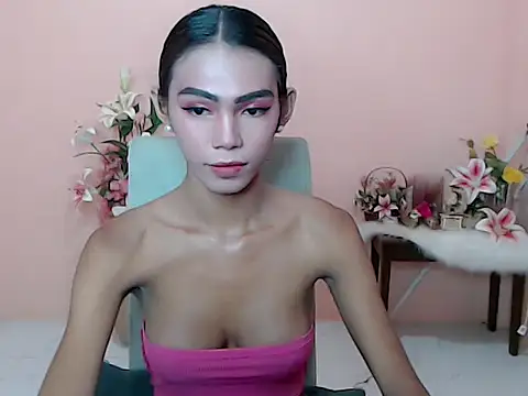 Snapshot of miss_carlas chatting on 06-28-26, 10:43 miss carlas online show from 06-28-26, 10:43