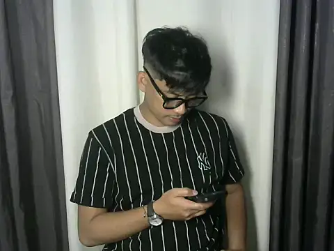 julz always horny online show from 02-04-26, 12:22