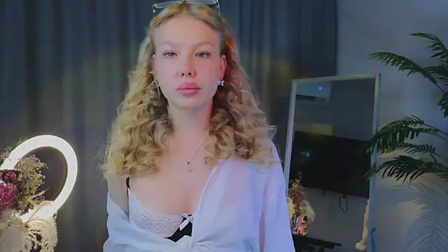 emilyshepar d online show from 09-29-25, 02:49