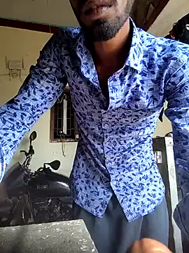 RAYI Queen 4 online show from 01-18-26, 04:05