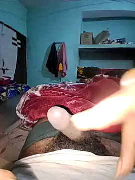 Snapshot of RAYI_Queen_4 chatting on 02-28-26, 08:21 RAYI Queen 4 online show from 02-28-26, 08:21