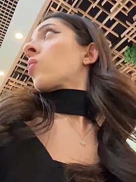 Yesmoree online show from 10-04-25, 12:47