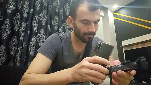 Apooabe online show from 11-25-25, 04:40