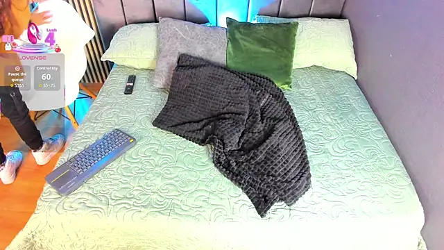 Gina 77 online show from 12-05-25, 07:43