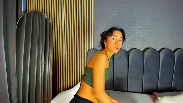 Gina 77 online show from 01-16-26, 07:40